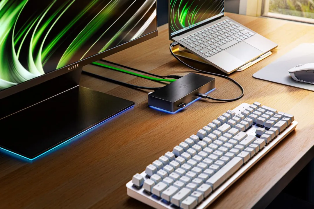 Razer Thunderbolt 4 Dock RC21-01690100-R3G1 - 10 Poorten - Zwart