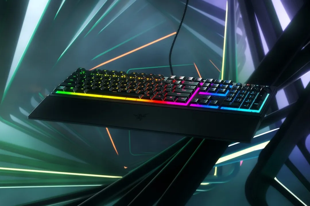 Razer Ornata V3 RZ03-04460900-R3Q1 Gaming Toetsenbord - Zwart