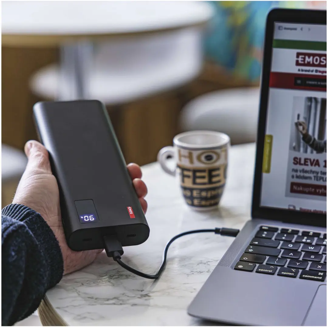 Emos NTBF30 Powerbank 27000mAh - 100W PD - Zwart - afbeelding 2 van 6