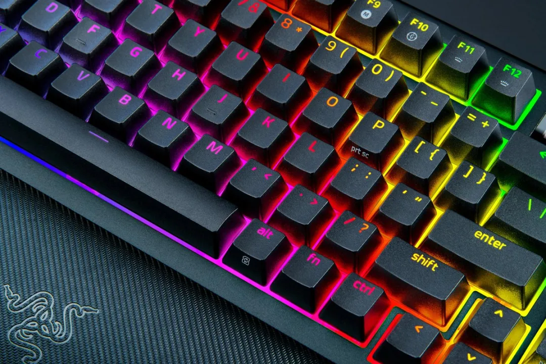 Razer BlackWidow V4 Pro 75% Gaming Toetsenbord - Mechanisch Orange Switch - RZ03-05130100-R3M1