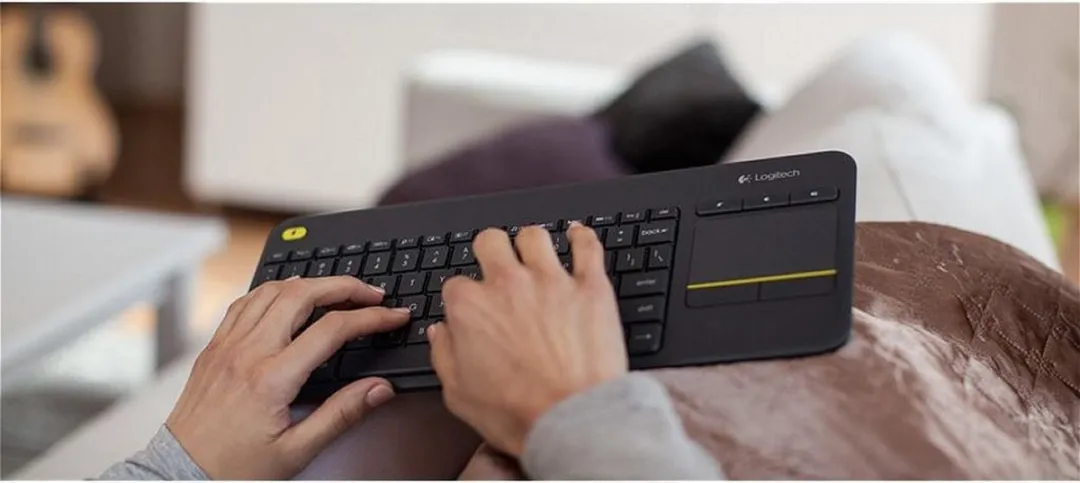 Logitech K400 Plus Draadloos Toetsenbord - RF QWERTZ - 179214
