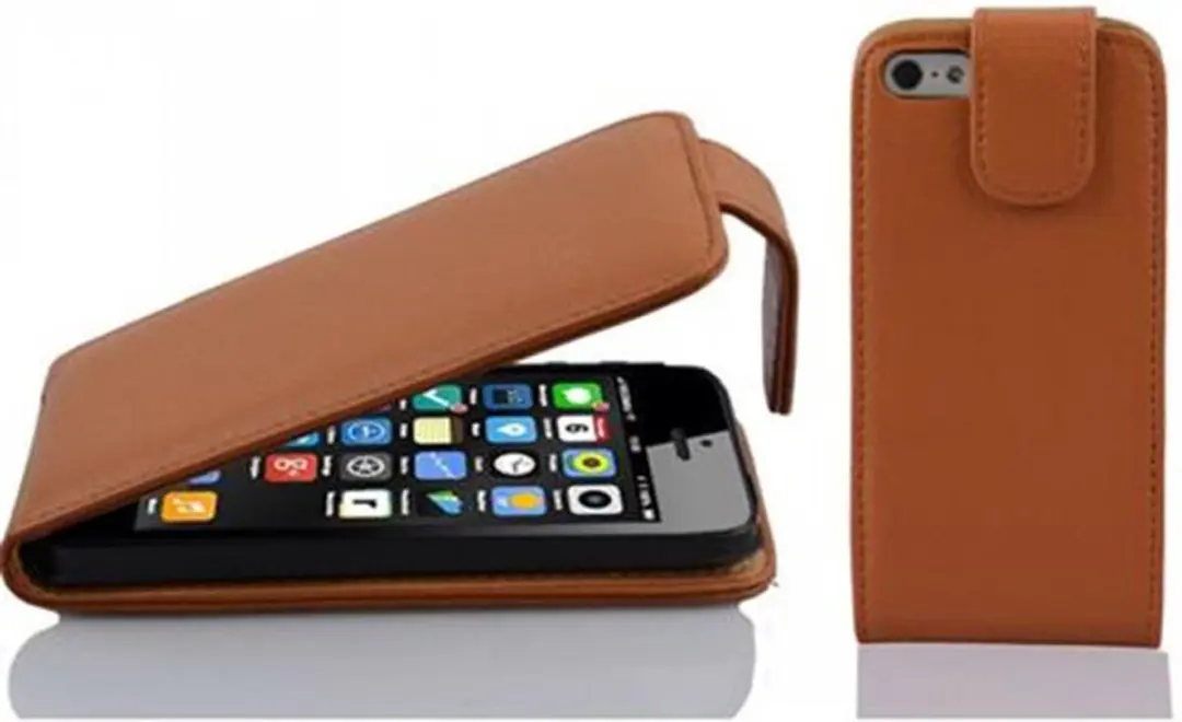 Cadorabo Hoesje geschikt voor Apple iPhone 5C in COGNAC BRUIN