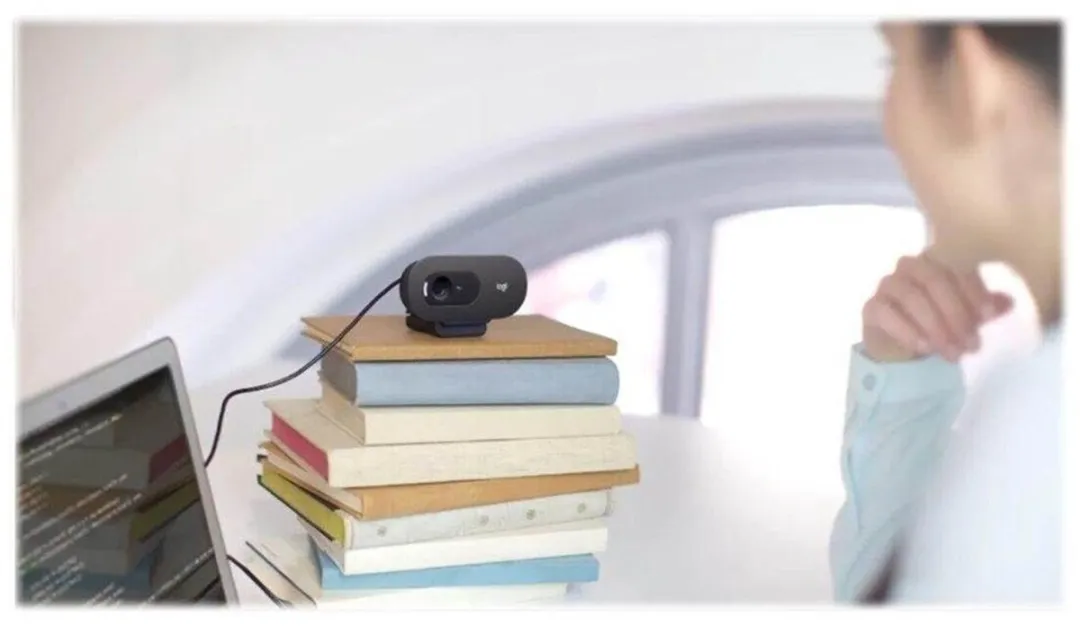 Logitech C505e Webcam 1280x720 - USB - Zwart - afbeelding 6 van 6
