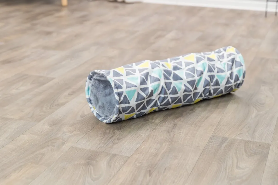 Trixie Knaagdiertunnel Sunny Pluche - 70x19cm - Grijs - afbeelding 6 van 6
