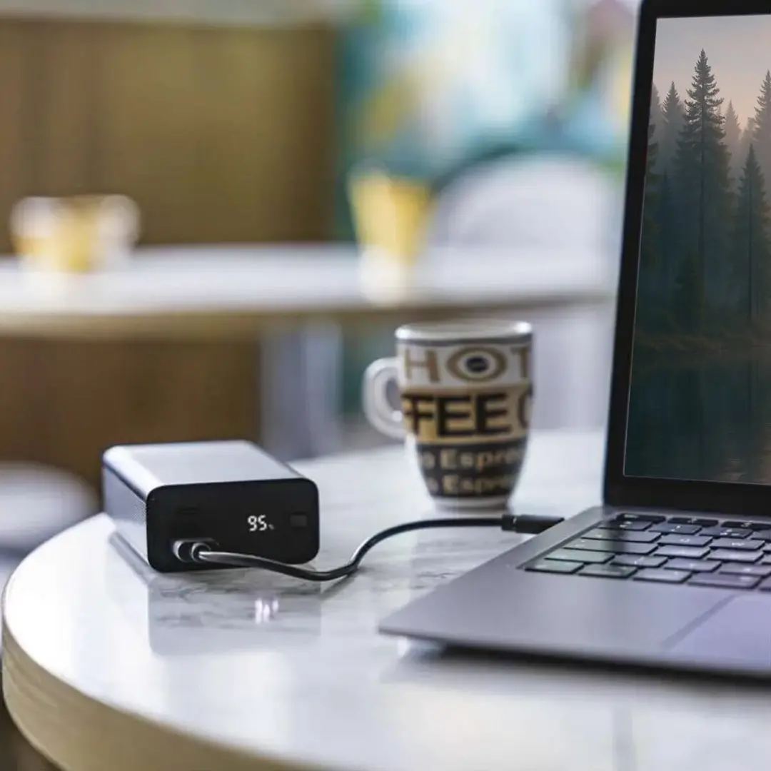Emos NTBF20 Powerbank 20000mAh - 65W PD - Zwart - afbeelding 3 van 6
