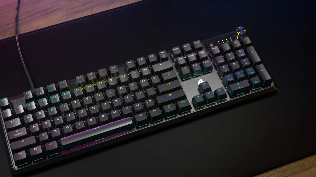 Corsair K70 RGB Core Mechanisch Gaming Toetsenbord - Zwart