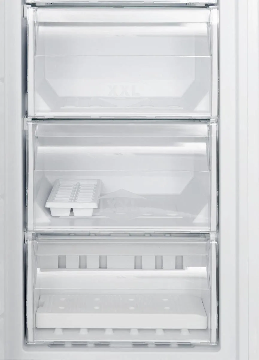 Whirlpool UW6 F2C WB Vriezer 223L - Wit
