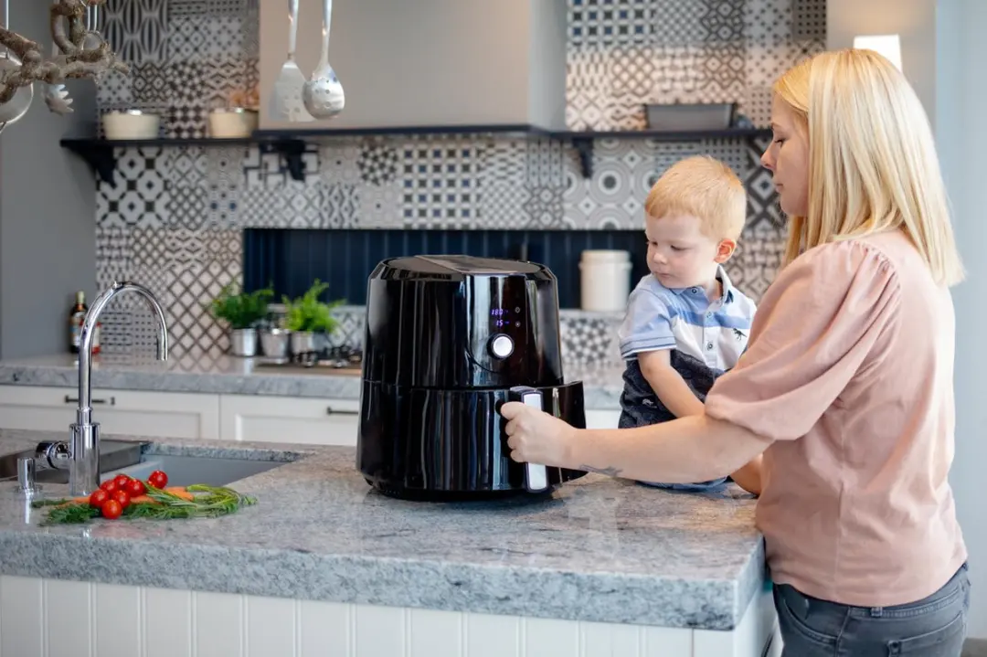 Steba HF5000 Heteluchtfriteuse - 5.2L - Zwart - afbeelding 4 van 6