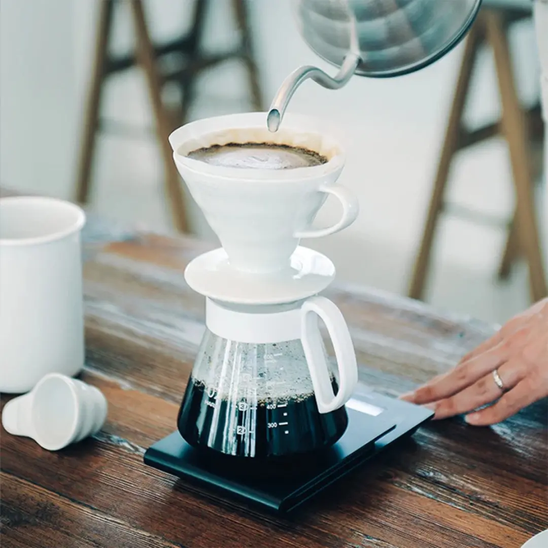 Hario V60-02 Keramische Druppelaar Set - 600ml - Wit - afbeelding 3 van 5