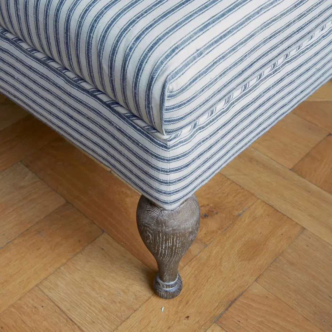 Loberon Ulysette Poef - Wit/Blauw - afbeelding 6 van 6