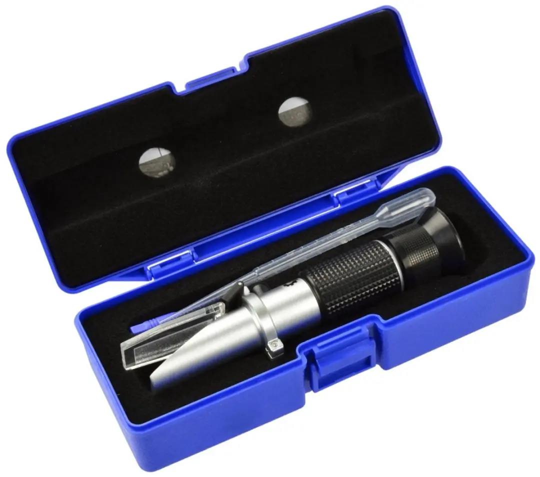 Refractometer