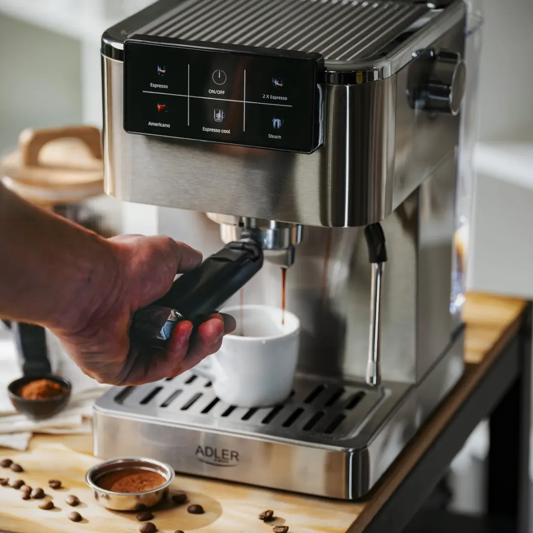 Adler AD4390 Volautomatische Espressomachine - 20 bar - afbeelding 5 van 6