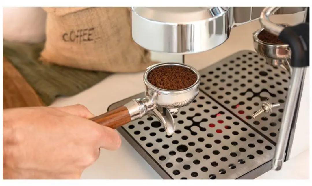 Cecotec Baristeo Intima Espressomachine - 15 Bar - 1,7L - afbeelding 4 van 6