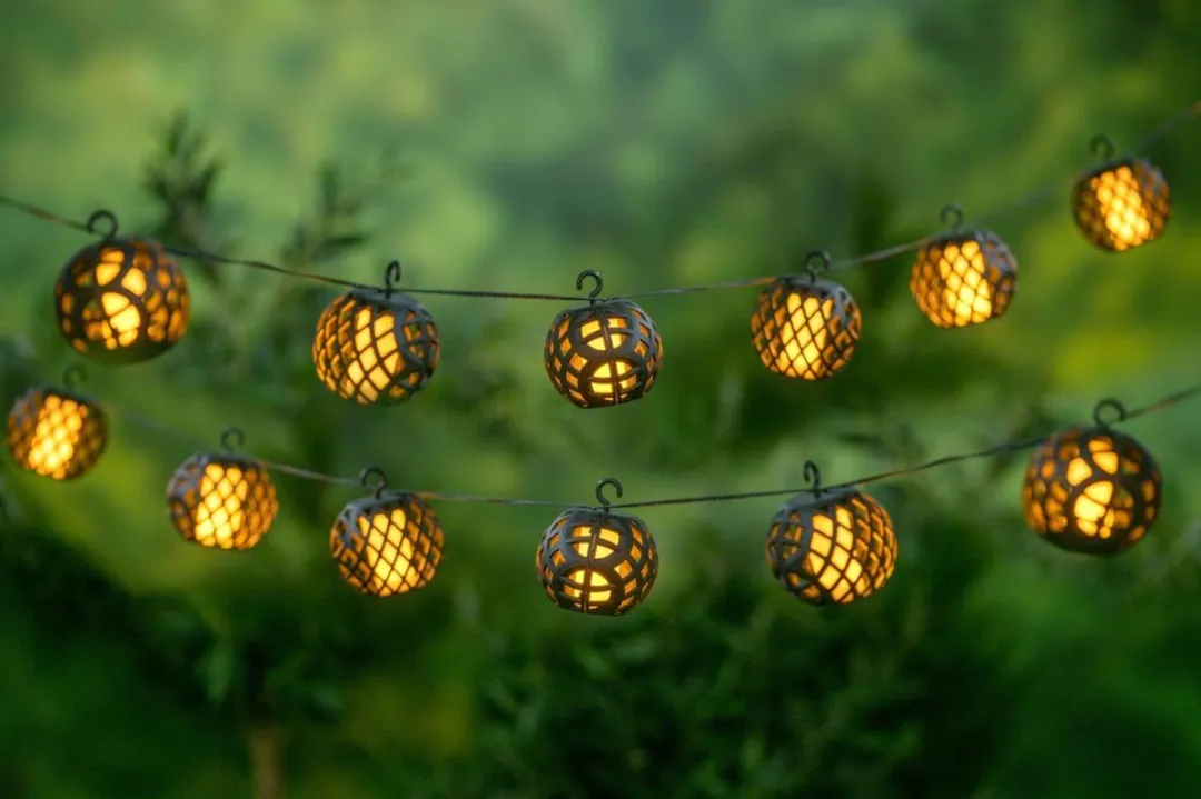 Grundig Zonne-lichtsnoer 10 LED Lampionnen - 12 Lumen - Zwart - afbeelding 6 van 6