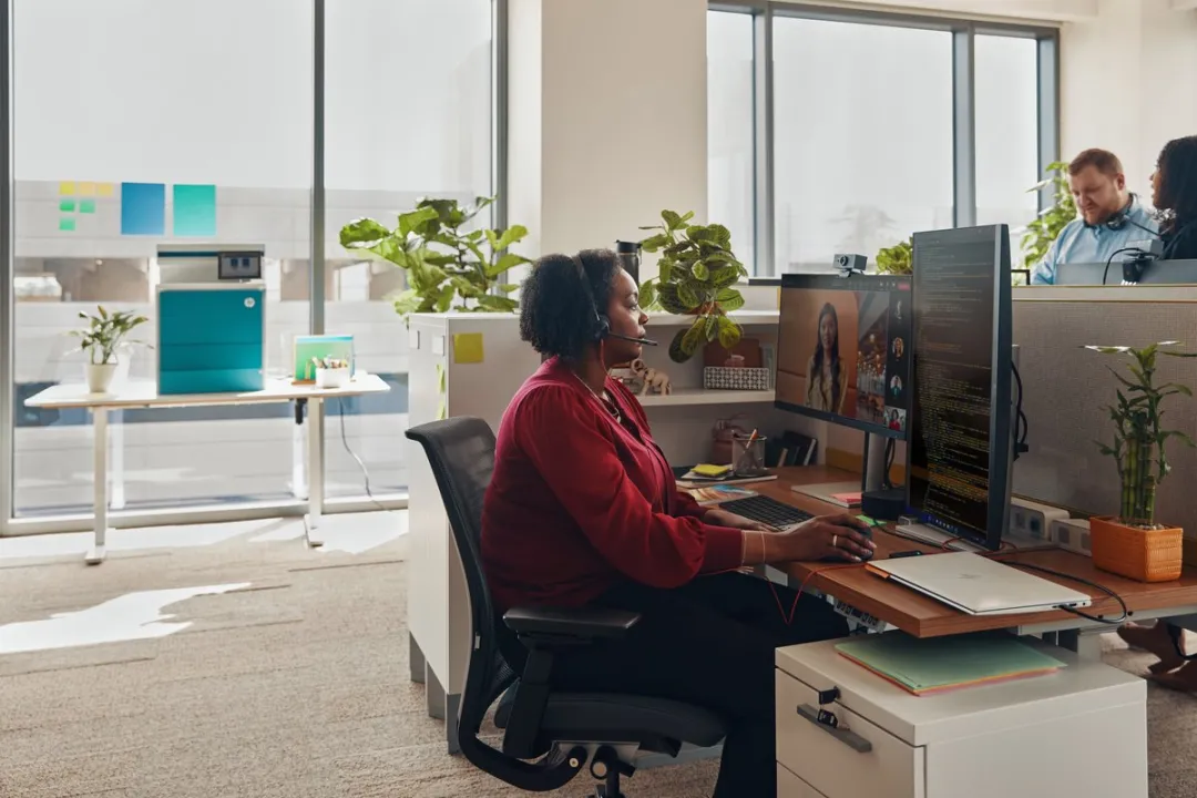 HP Poly Blackwire C3320-M – On-ear headset – Kabel – Stereo – Zwart – Met microfoon en volumeregeling