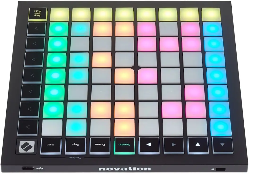 Novation Launchpad Mini MK3 MIDI Grid Controller - Zwart - afbeelding 6 van 6