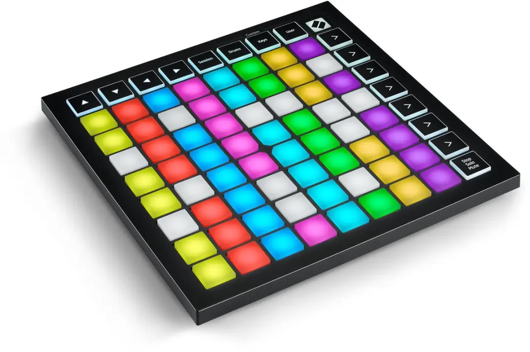 Novation Launchpad Mini MK3 MIDI Grid Controller - Zwart - afbeelding 3 van 6