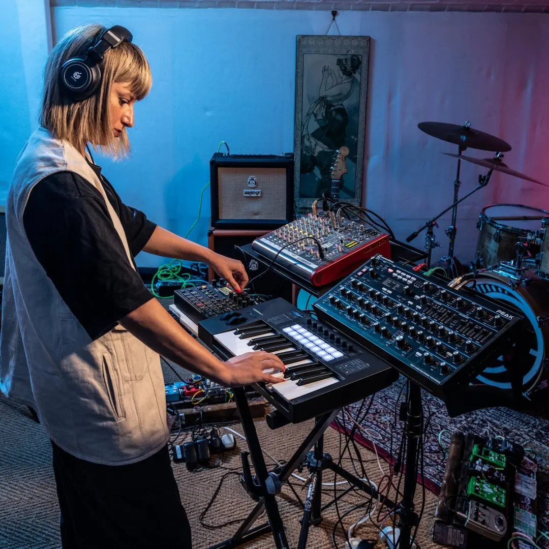 Novation Launchkey 25 MK4 MIDI Keyboard - 25 Toetsen - afbeelding 3 van 6