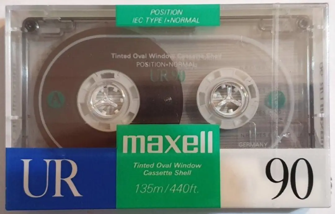 Audio Cassette Tape Maxell UR 90  / Uiterst geschikt voor alle opnamedoeleinden