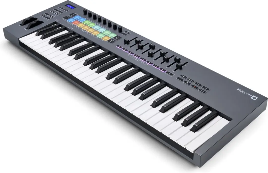 Novation Launchkey 49 MK4 - MIDI Keyboard Controller - 49 Semi-Gewogen Toetsen - 4 Octaven - 16 FSR Drumpad - 9 Faders - 8 Encoders - OLED Display - USB-C - 5-Pins MIDI - afbeelding 6 van 6
