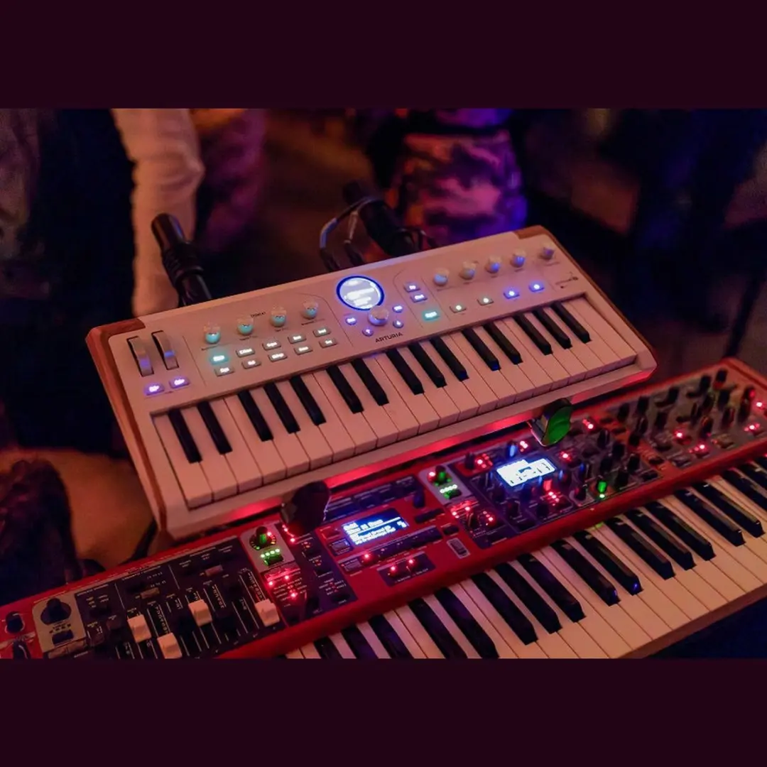 Arturia AstroLab 37 MIDI-keyboard - 37 toetsen - Wit - afbeelding 2 van 6