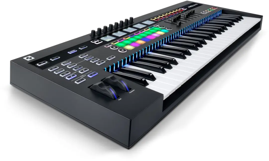 Novation 49SL MkIII MIDI Keyboard Controller - 49 Toetsen - Zwart - afbeelding 6 van 6