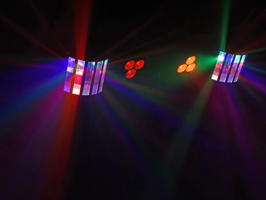 Eurolite KLS-120 FX PAR LED-lichteffectinstallatie - afbeelding 2 van 6