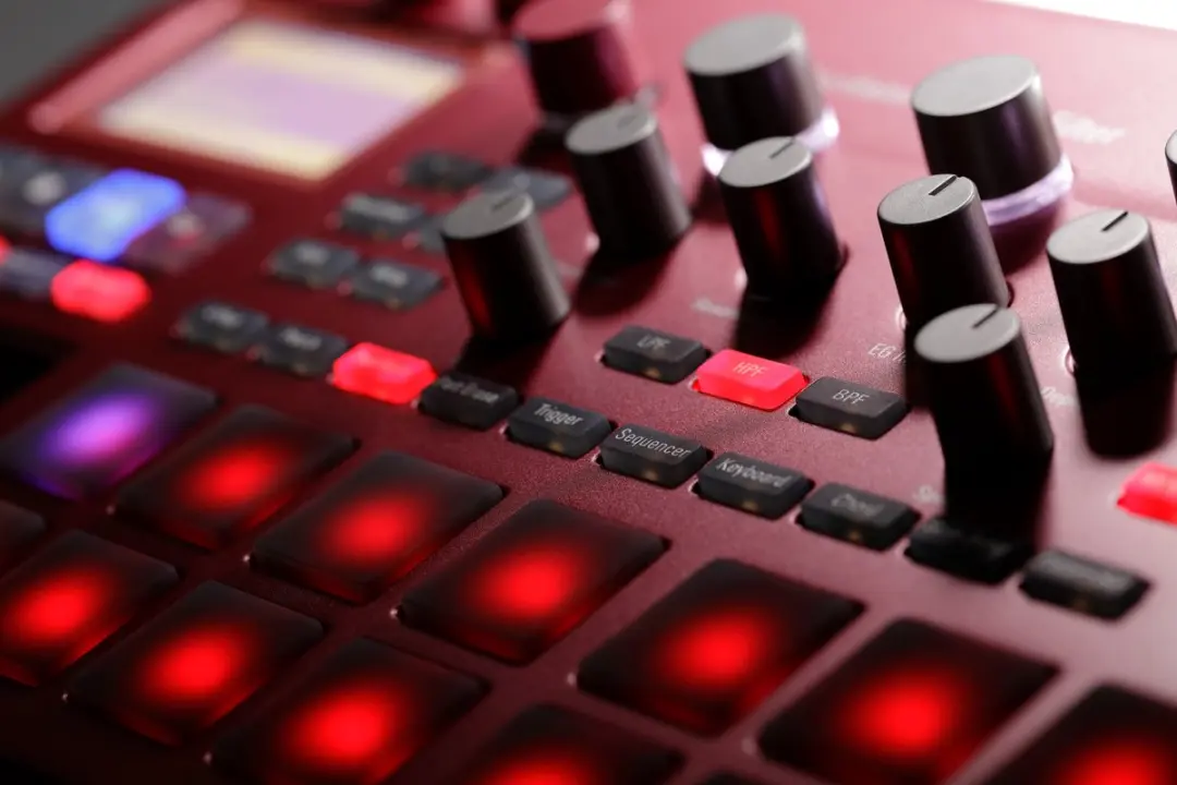 Korg Electribe 2 Sampler - 16 Toetsen - Rood - afbeelding 3 van 4