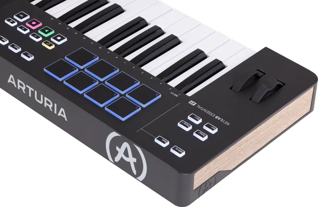 Arturia KeyLab Essential 49 MK3 MIDI Controller - Zwart - afbeelding 4 van 6