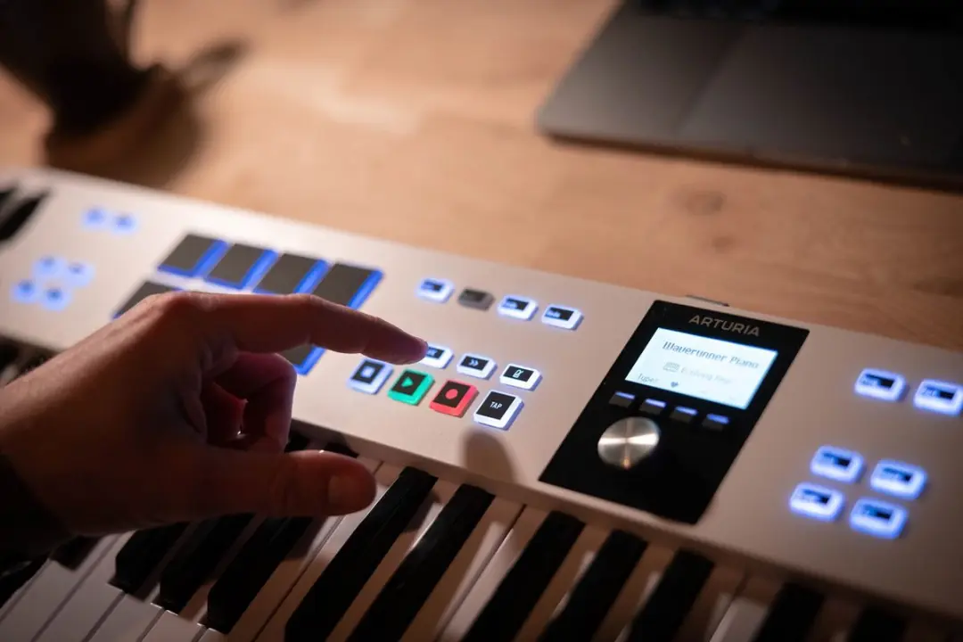 Arturia KeyLab Essential 49 MK3 MIDI Controller - Zwart - afbeelding 5 van 6