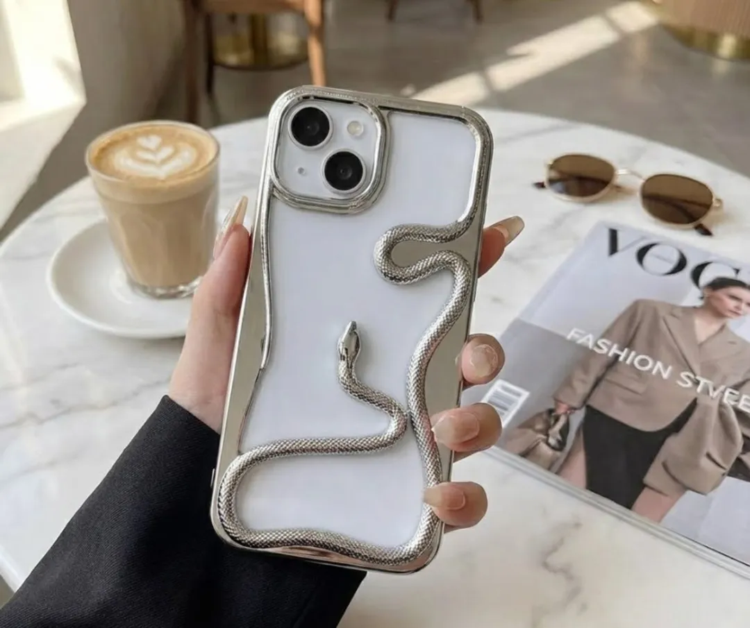 NUVEX iPhone 15 Plus Hoesje - Zilverkleurig Transparant