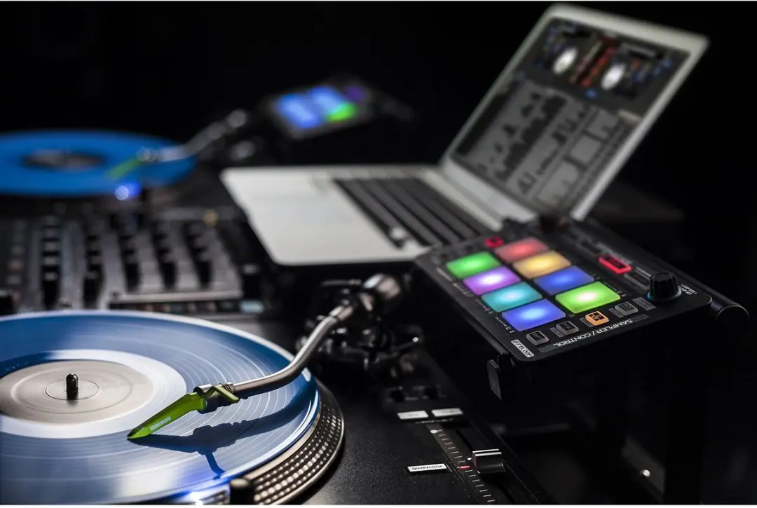 Reloop Modular Stand - Zwart - afbeelding 5 van 6