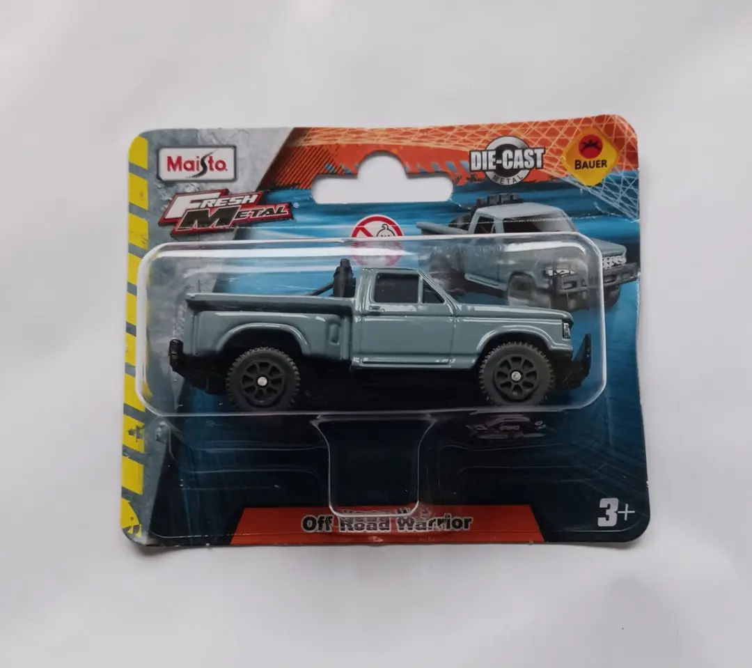 Maisto 15079 Off Road Warrior Grey 1:64