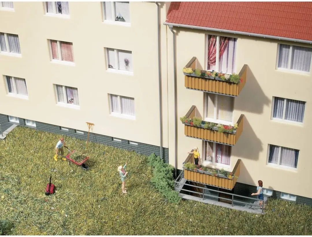 Auhagen 11402 H0 Appartementenhuis - afbeelding 3 van 6
