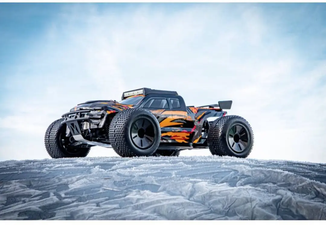 Absima AT3.4 V2 Brushless RC Truggy 12243V2 - Zwart/Oranje - afbeelding 6 van 6