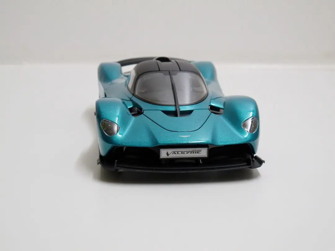 Maisto 1/18 Aston Martin Valkyrie