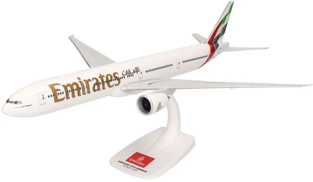 Boeing 777-300ER Emirates 2023 Colors