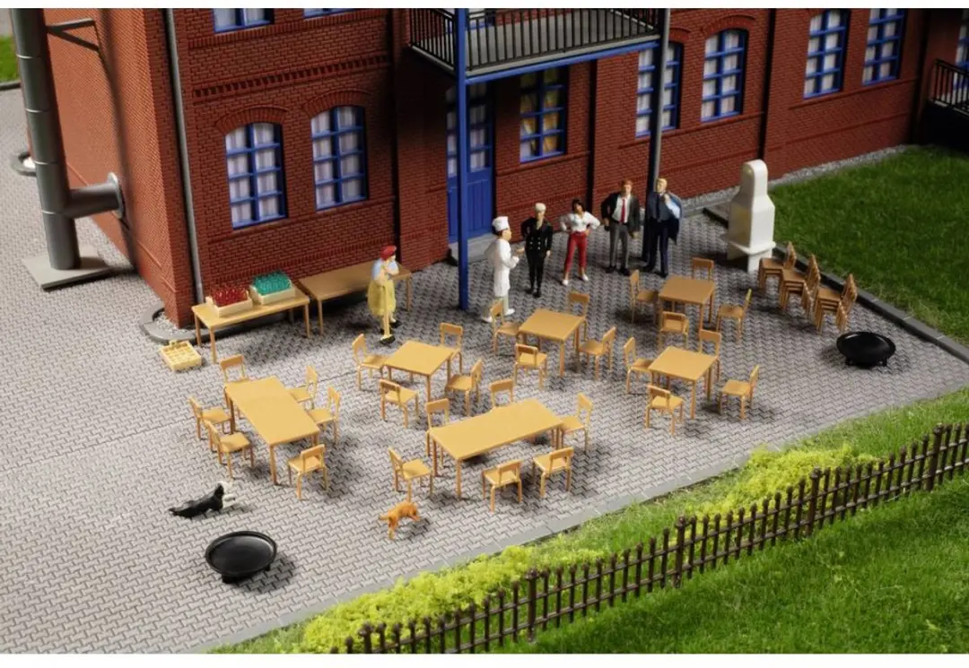 Auhagen 41671 H0 Tafels en Stoelen - afbeelding 3 van 4