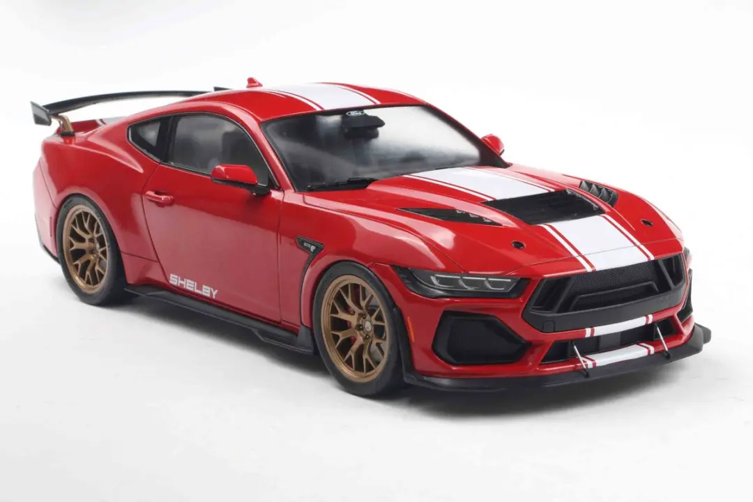 Solido Ford Shelby Mustang Super Snake 1:18 - Rood - afbeelding 3 van 6