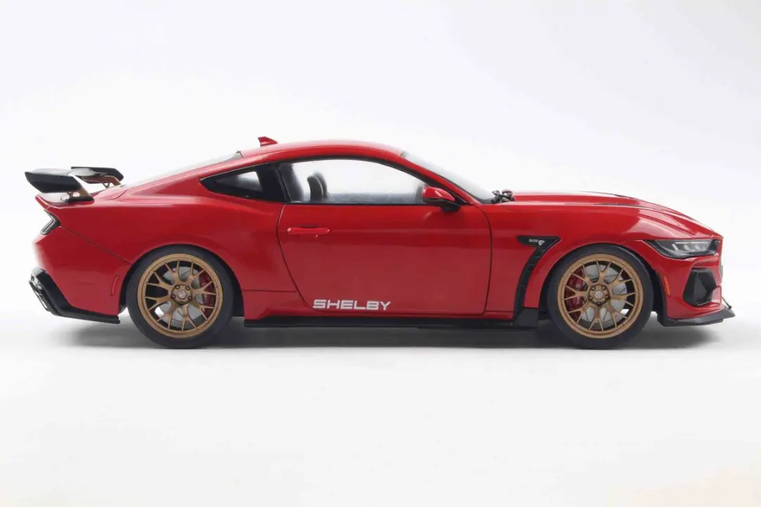 Solido Ford Shelby Mustang Super Snake 1:18 - Rood - afbeelding 2 van 6