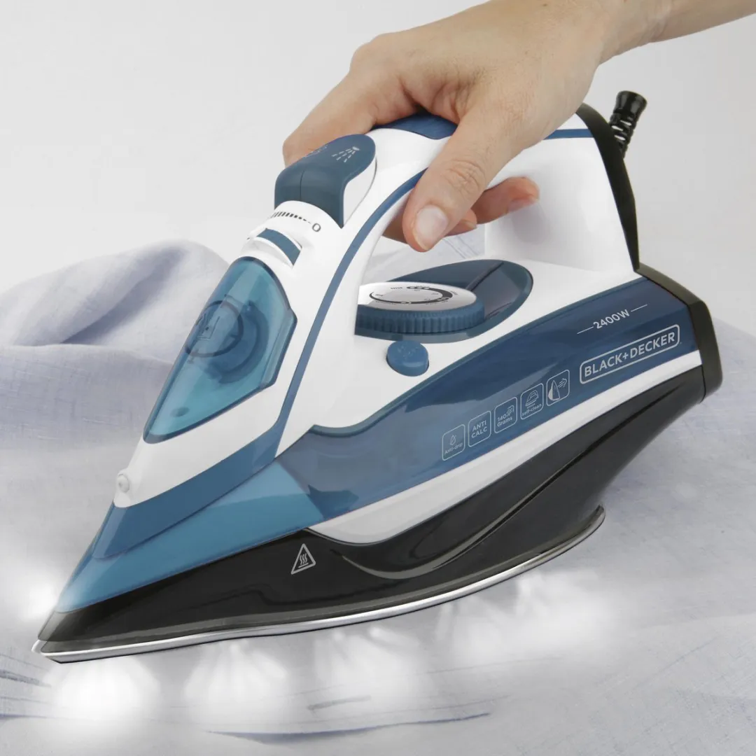 BLACK+DECKER BXIR2400E Stoomstrijkijzer 2400W - 140g/min