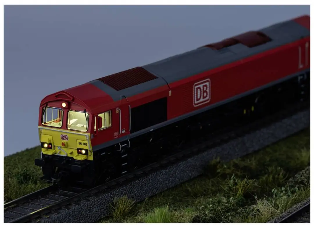 Trix T25265 Class 66 H0 Diesellocomotief - afbeelding 4 van 4