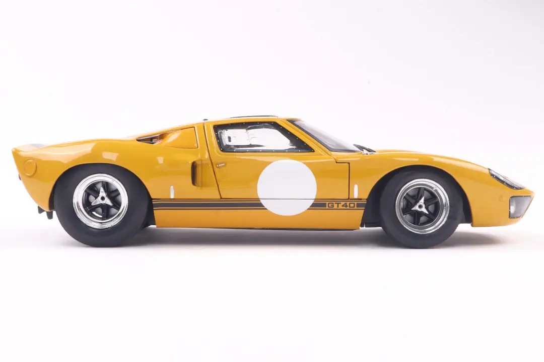 Solido Ford GT40 MK1 1968 - Schaal 1:18 - Geel - afbeelding 2 van 6