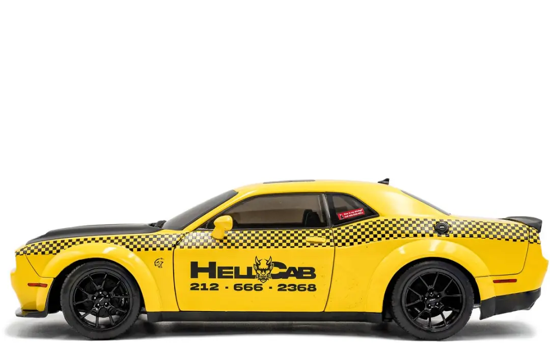 Dodge Challenger SRT Hellcat Redeye Widebody 1:18 Solido - afbeelding 2 van 3