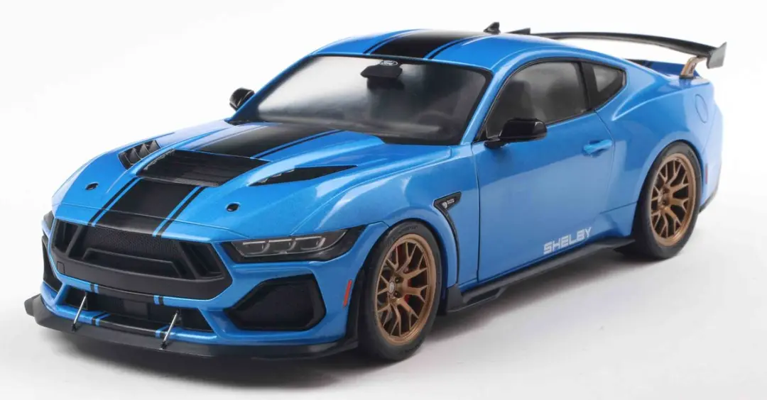 Solido Ford Shelby Mustang Super Snake 2024 1:18 - Blauw - afbeelding 6 van 6