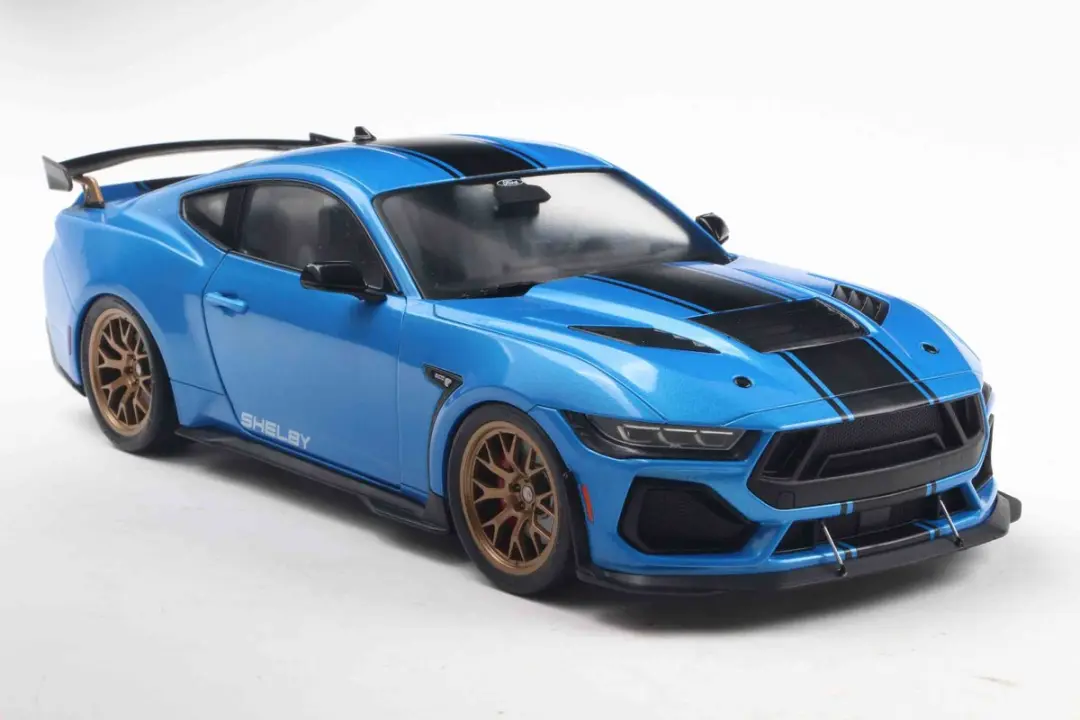 Solido Ford Shelby Mustang Super Snake 2024 1:18 - Blauw - afbeelding 4 van 6