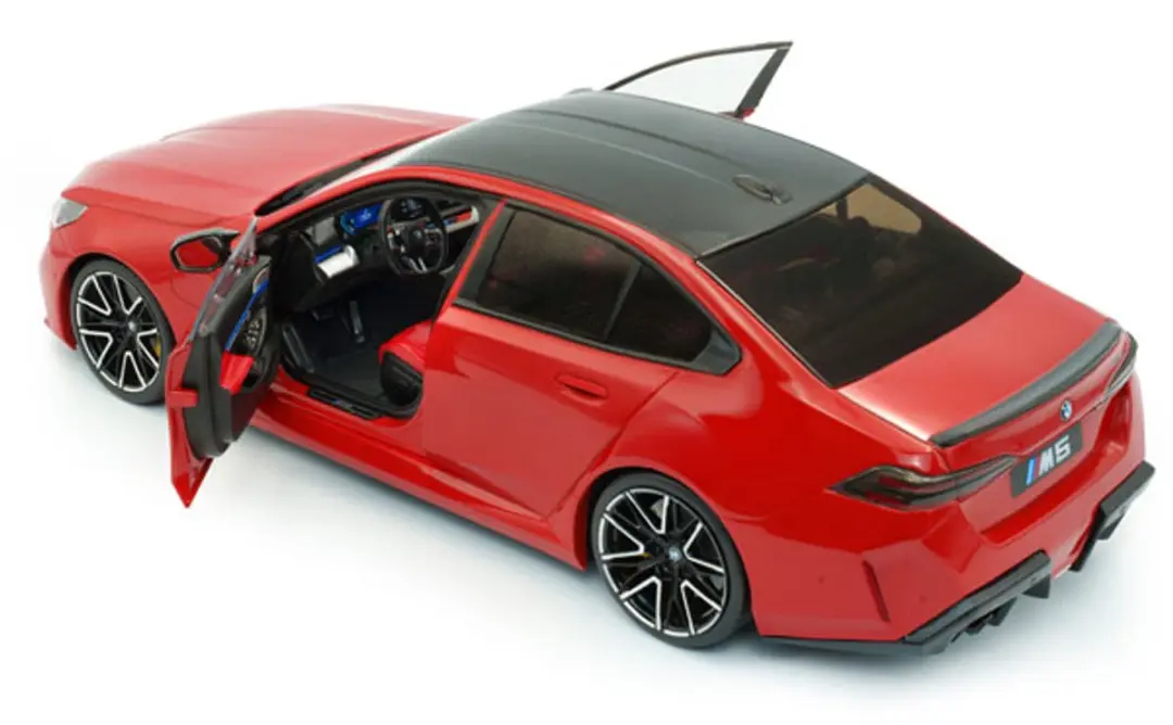 Solido BMW M5 (G90) 2025 1:18 - Rood - afbeelding 3 van 6