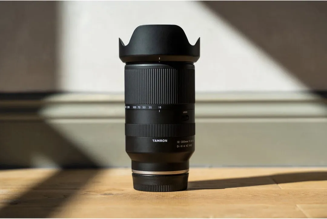 Tamron 18-300mm F/3.5-6.3 Di III-A VC VXD Sony E - 67mm