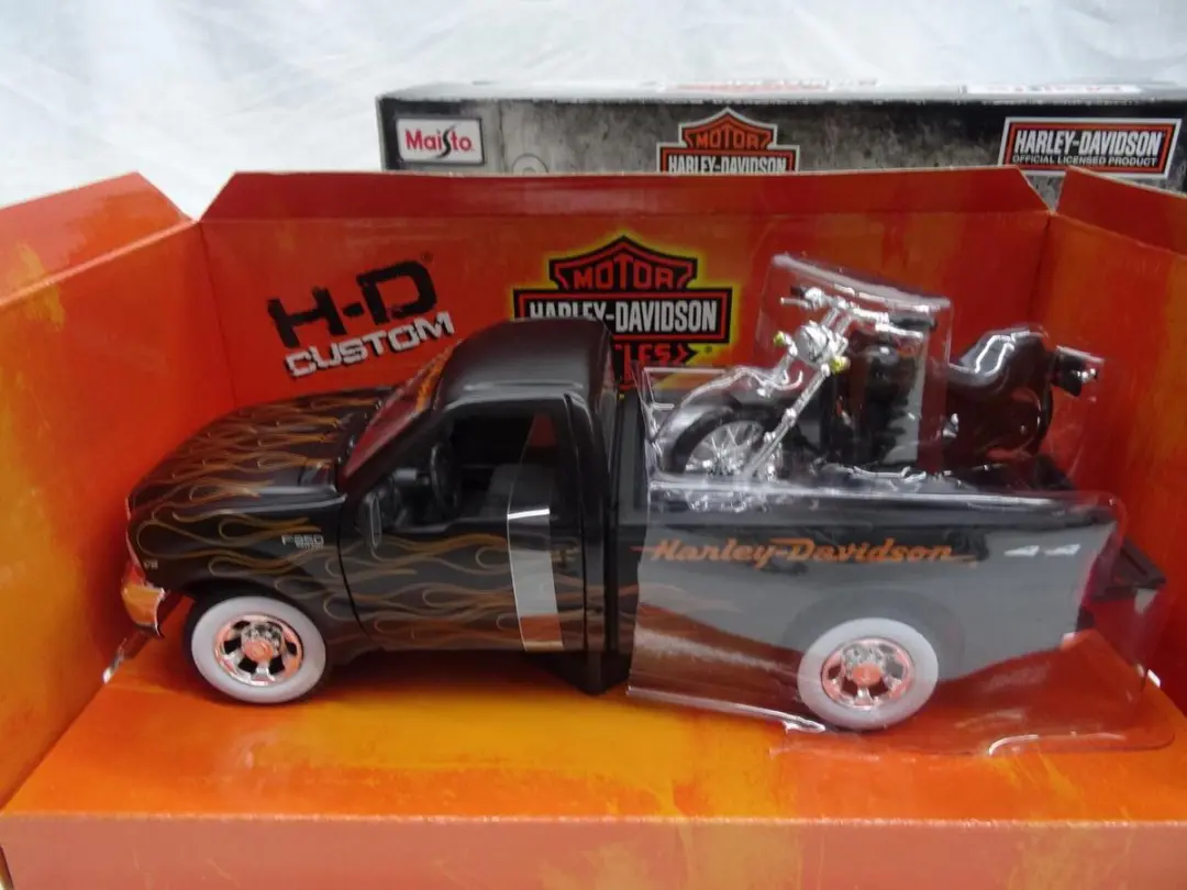 Maisto Ford F-350 Pickup 1:24 - Zwart - afbeelding 4 van 6
