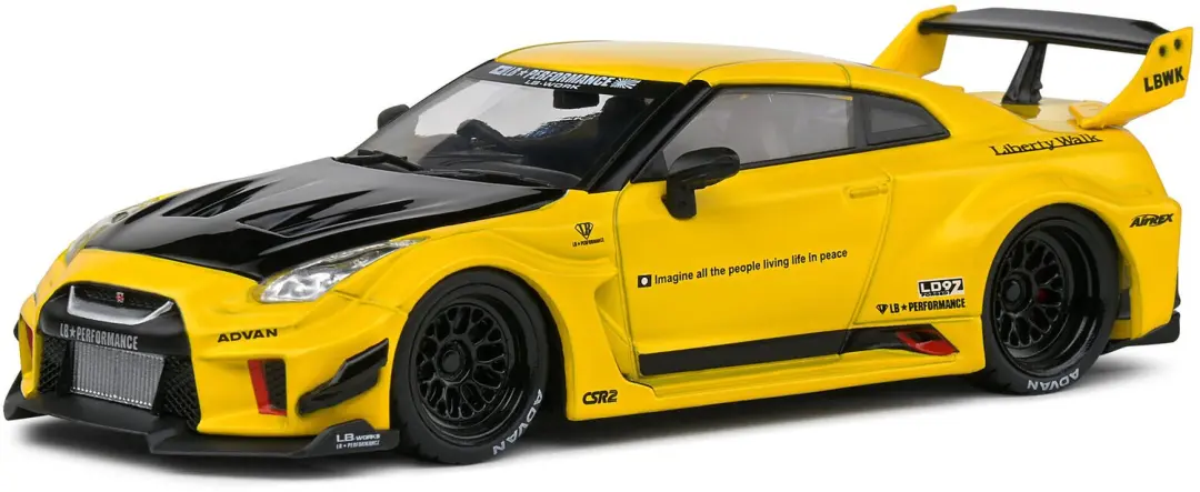Nissan GT-R (R35) w/LibertyWalk Body Kit